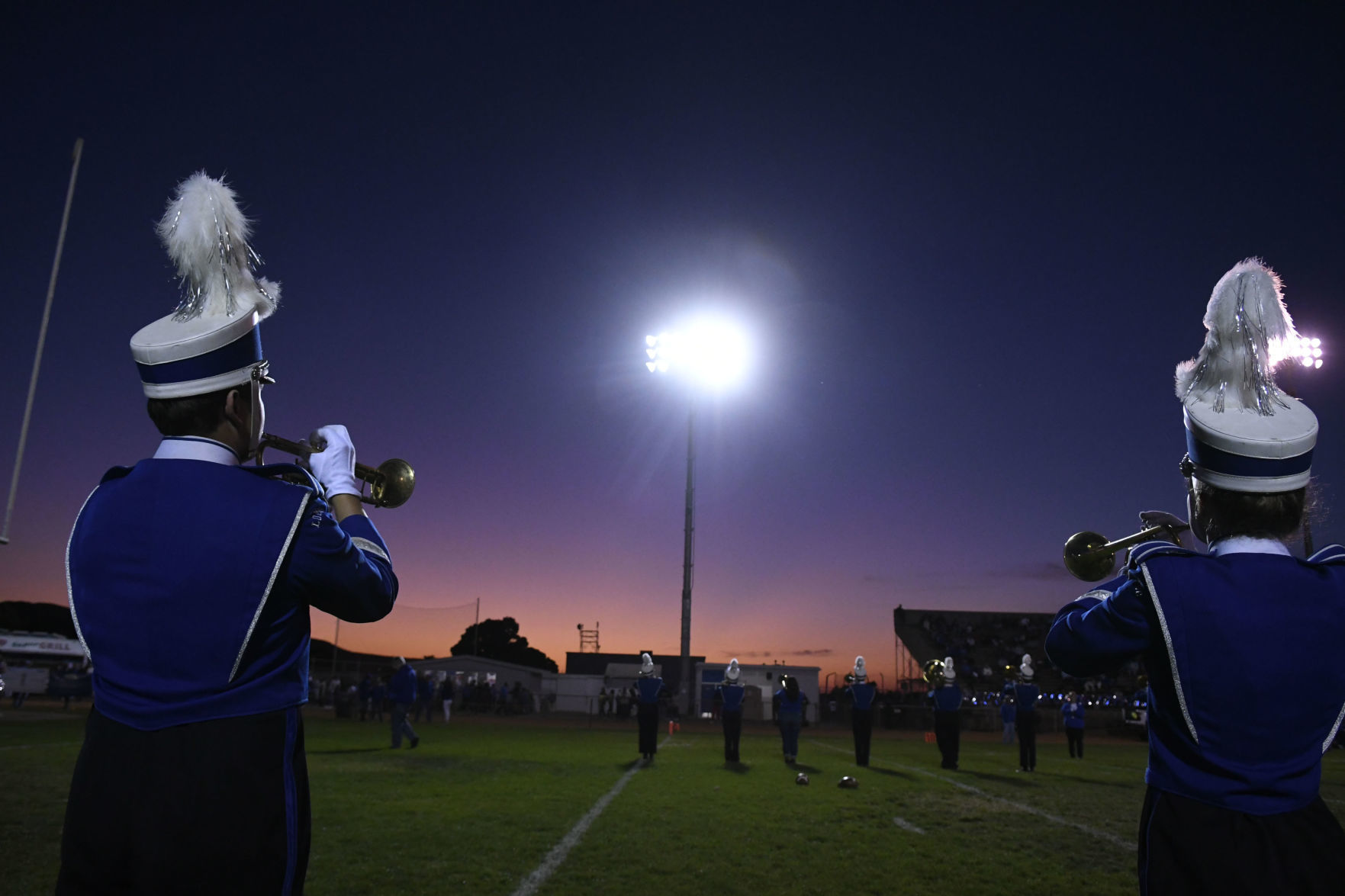 101119 Lompoc Homecoming 24.jpg